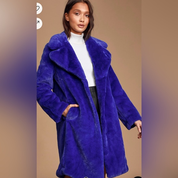 Avec Les Filles Women’s Cobalt Mid-Length Faux Fur Coat with Notch Lapel -- M - Picture 5 of 8